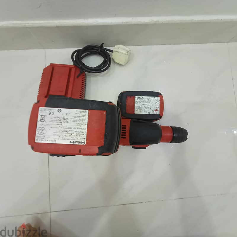 Hilti Rotary Hammer Drill Model TE2 A22 مثقاب مطرقة هلتي 7