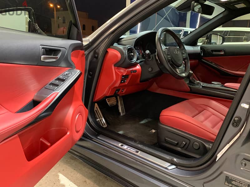 Lexus IS 350 2023 8