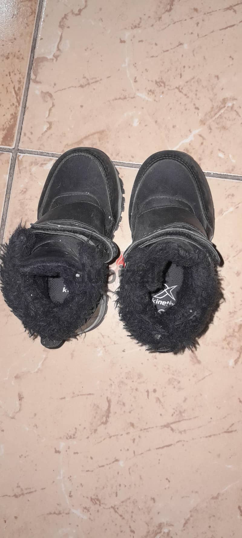 used shoes in. good condition 1