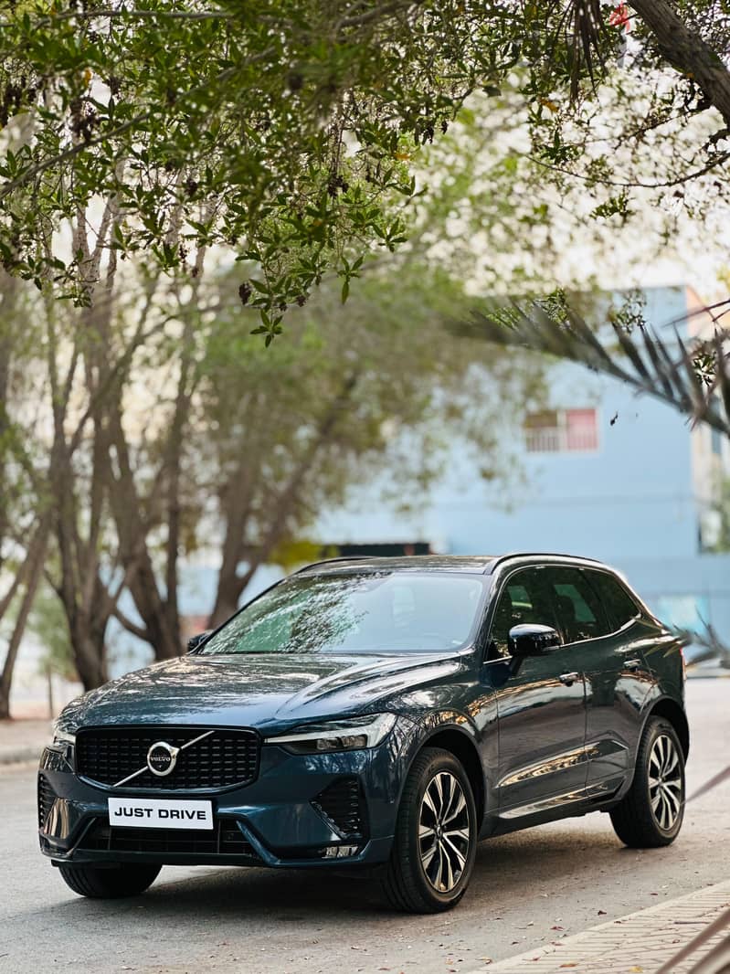 Volvo XC60 2023 2