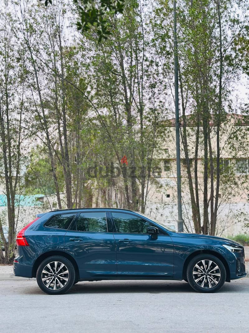 Volvo XC60 2023 3
