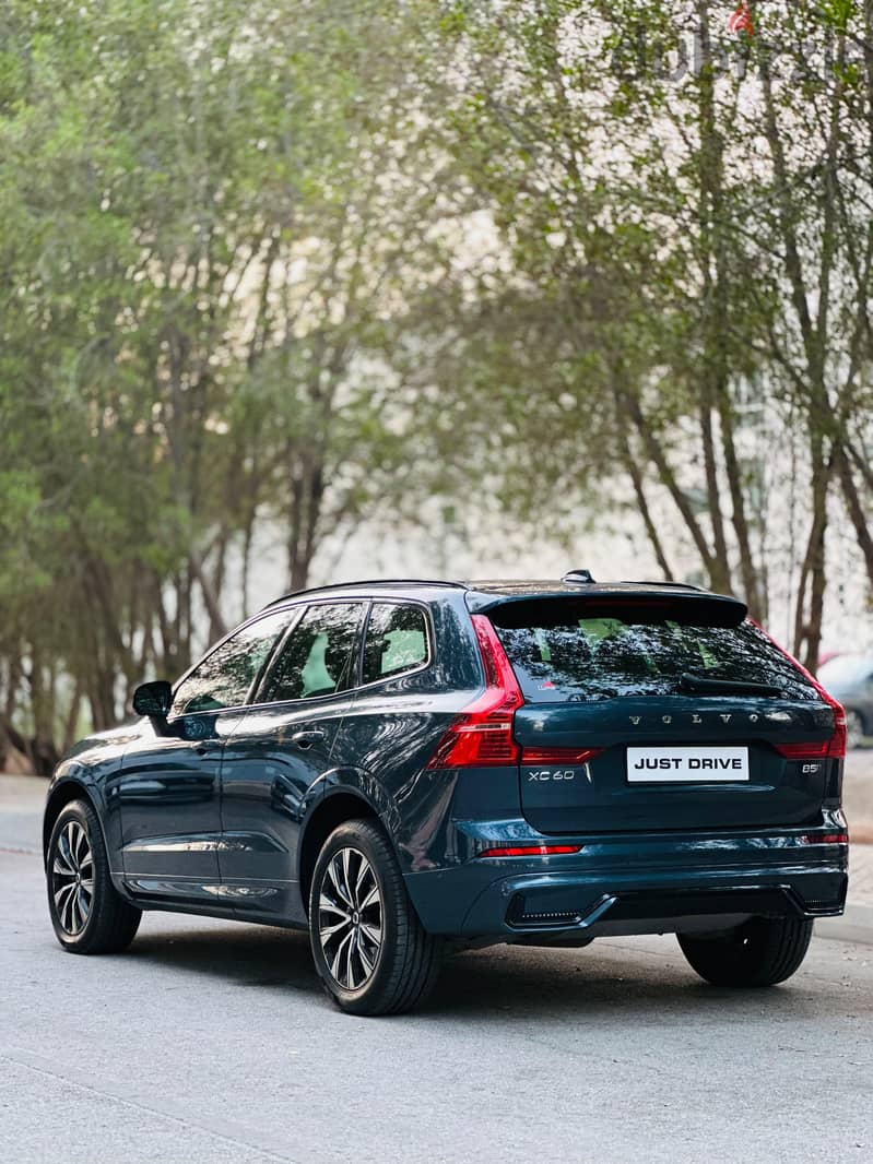Volvo XC60 2023 5