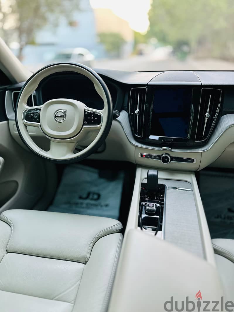 Volvo XC60 2023 9