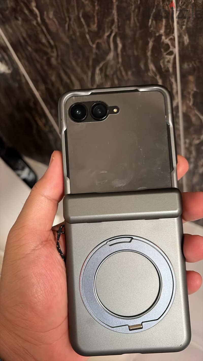 Motorola Razr 60 Ultra 5G (16GB/512GB) – Mint Condition / Full Box 12