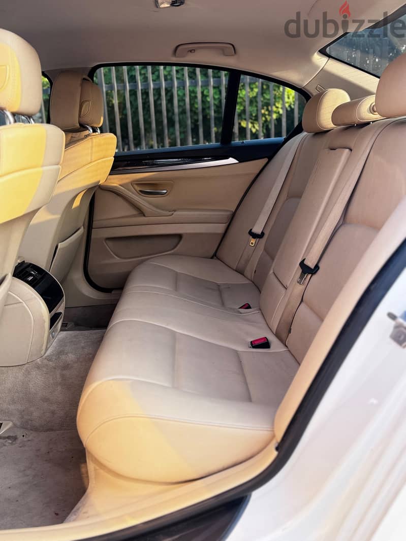 BMW 520 2013 Excellent condition - Bahrain Agency 2