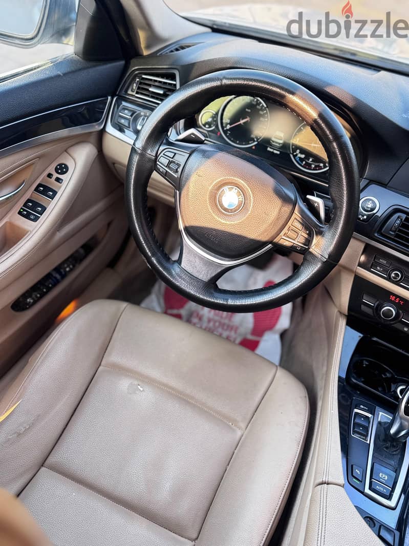 BMW 520 2013 Excellent condition - Bahrain Agency 4