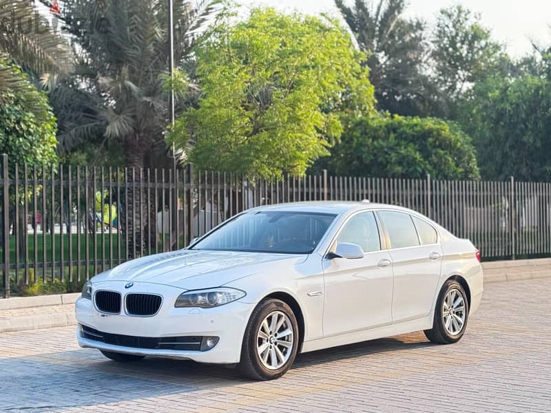 BMW 520 2013 Excellent condition - Bahrain Agency 7