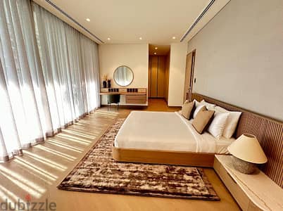 For sale 4 bedroom villa in Reef Island
