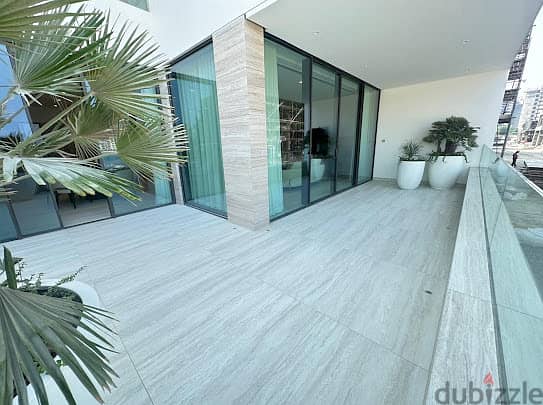 For sale 4 bedroom villa in Reef Island 4