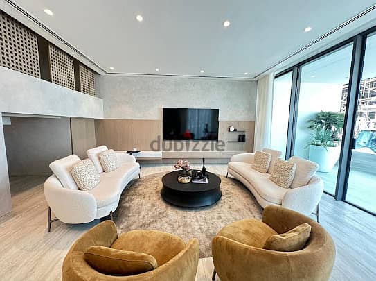 For sale 4 bedroom villa in Reef Island 14