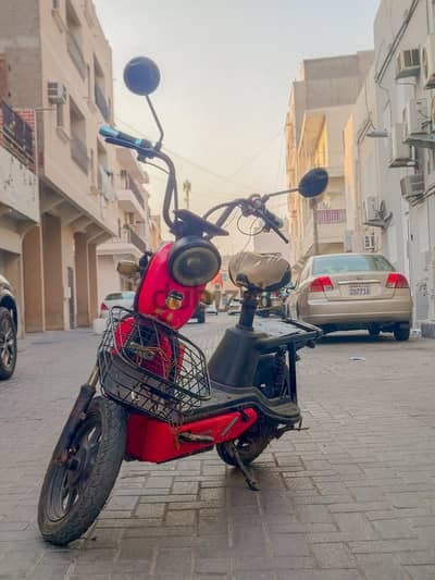 Electric Bike / E-Scooter for Sale - Excellent Condition