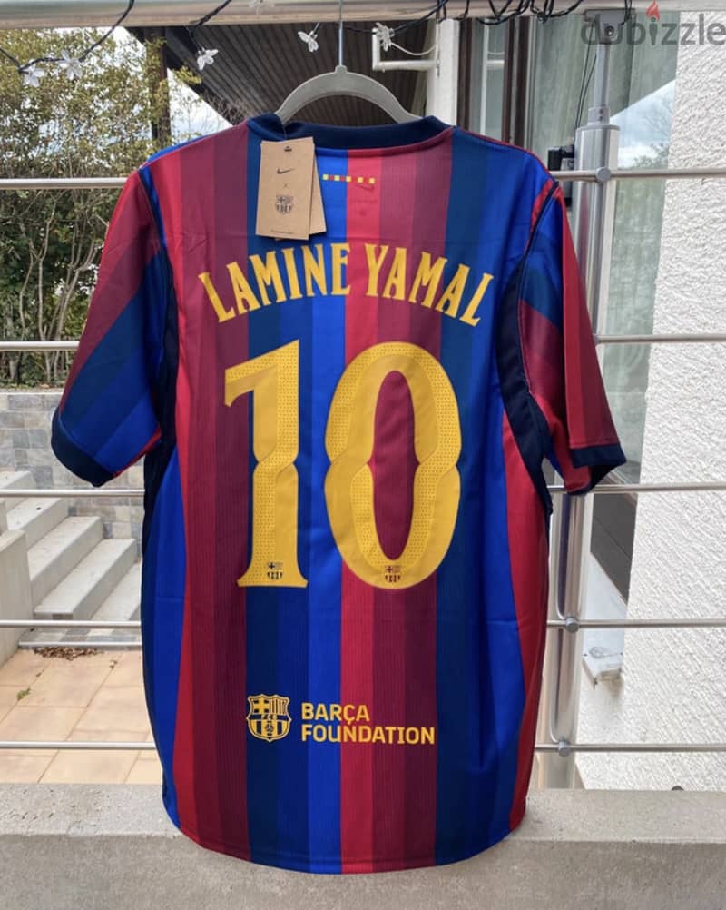 Barcelona Home Kit 26/27 1