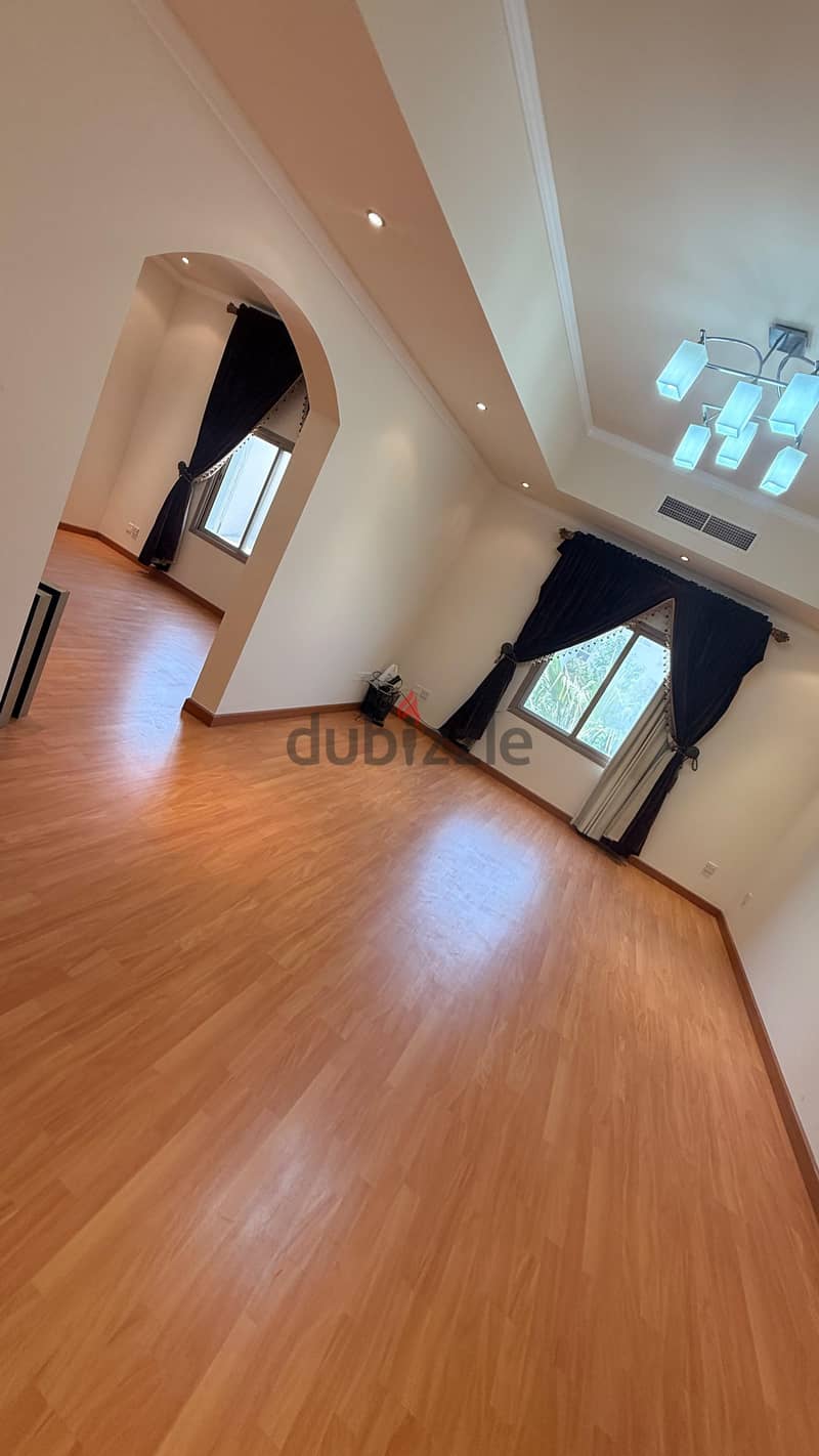 للايجار فيلا راقية في سار تلفون 36364714 Villa rent in saar call 3