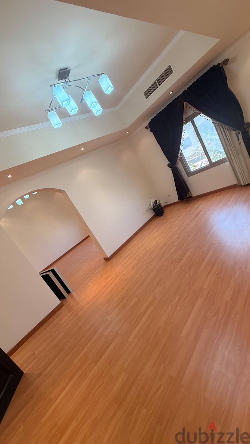 للايجار فيلا راقية في سار تلفون 36364714 Villa rent in saar call 9