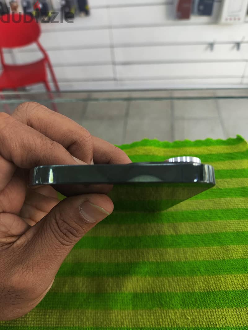 Apple - iPhone 13 Pro Max 3