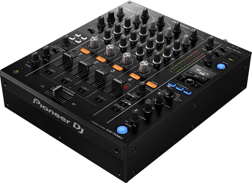 Pro DJ Setup controller  ​Sellng a reliable, club-standard DJ rig 2