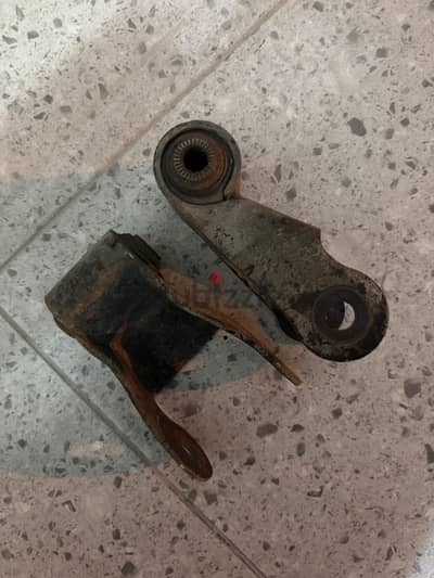 REAR SUSPENSION- SHACKLE- GENERAL MOTORS GMC 14-15.