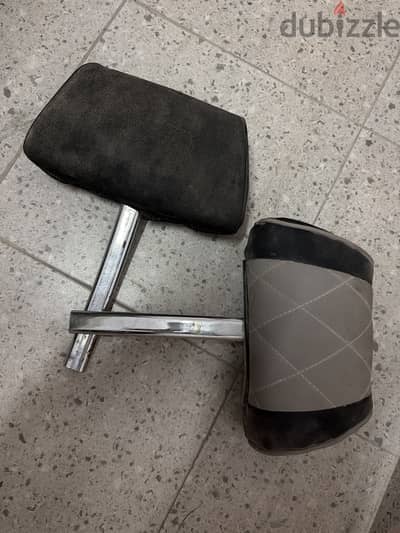 Seat headrest for classic mini