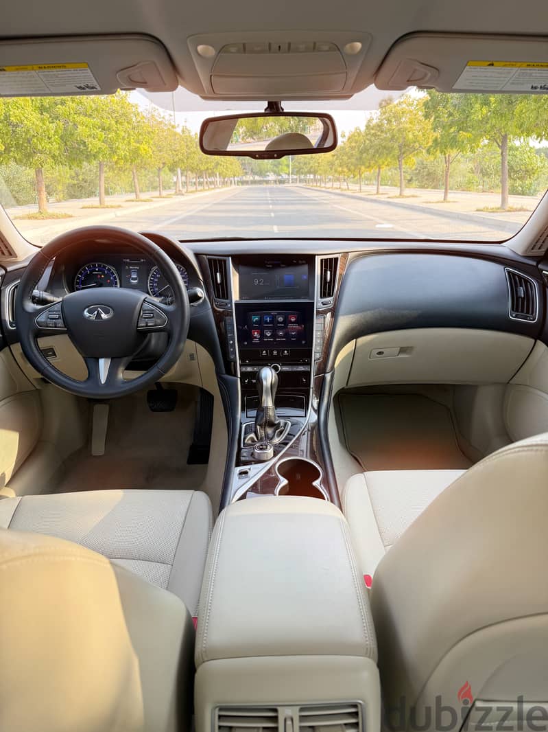 Infiniti Q50 2017 2.0 8