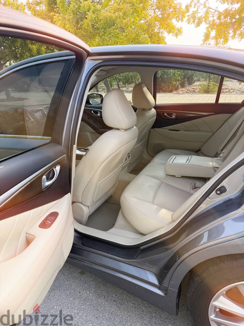 Infiniti Q50 2017 2.0 13