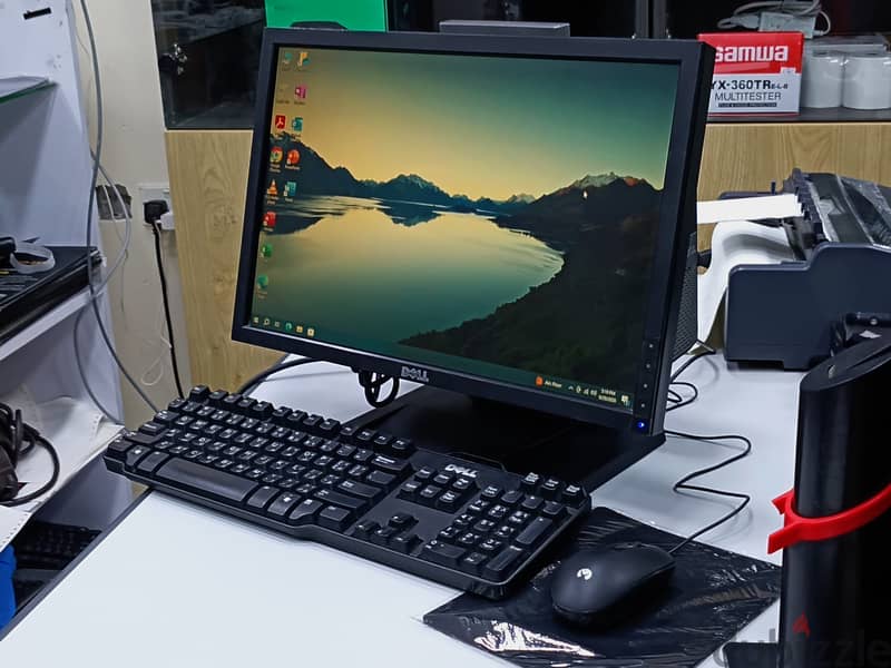 DELL Portable Computer Core i5 8GB /120GB SSD Display 19’’ with Wi-Fi 10