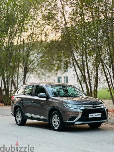 MITSUBISHI OUTLANDER 2016 MODEL WELL MAINTAINED 5 SEATER SUV