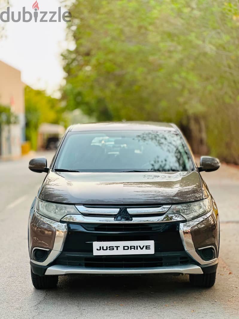 MITSUBISHI OUTLANDER 2016 MODEL WELL MAINTAINED 5 SEATER SUV 3