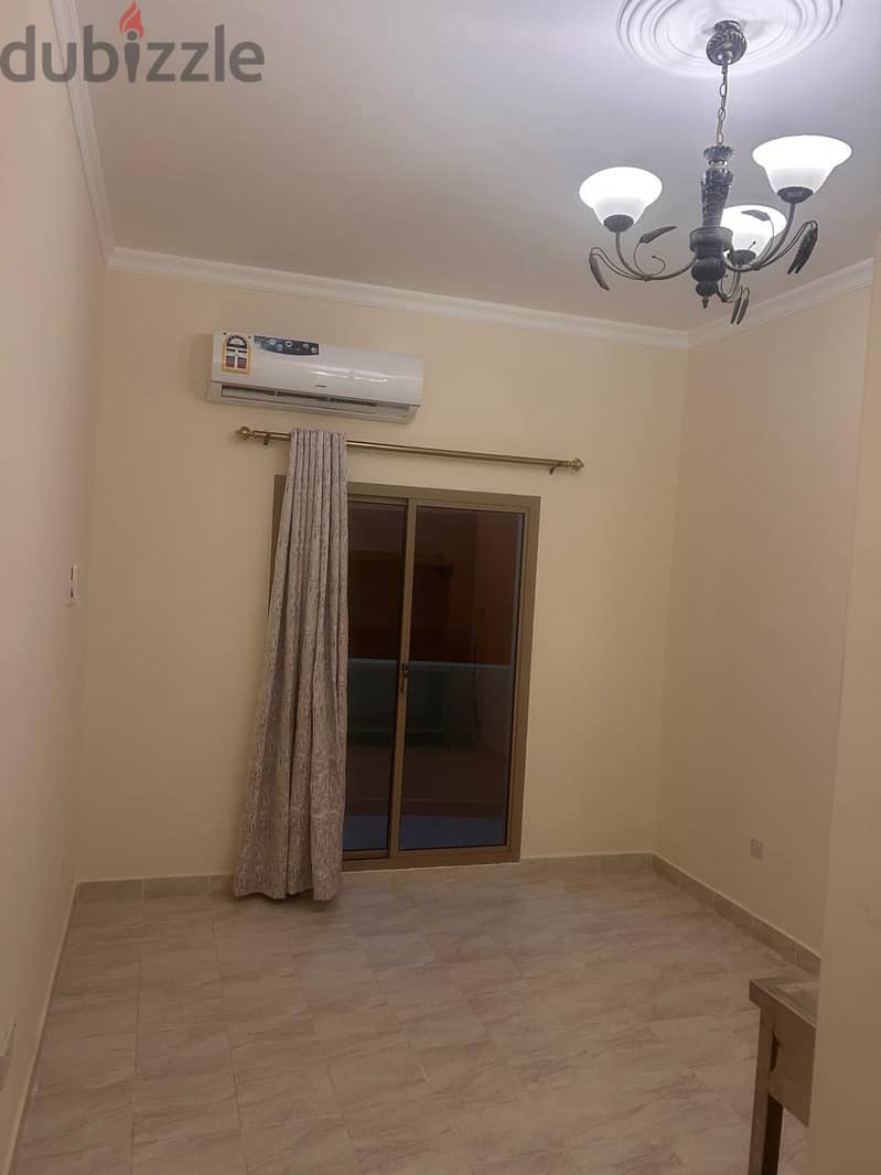 FLAT FOR RENT  OR SINGLE BEDROOM FLAT, STUDIO FLAT 13