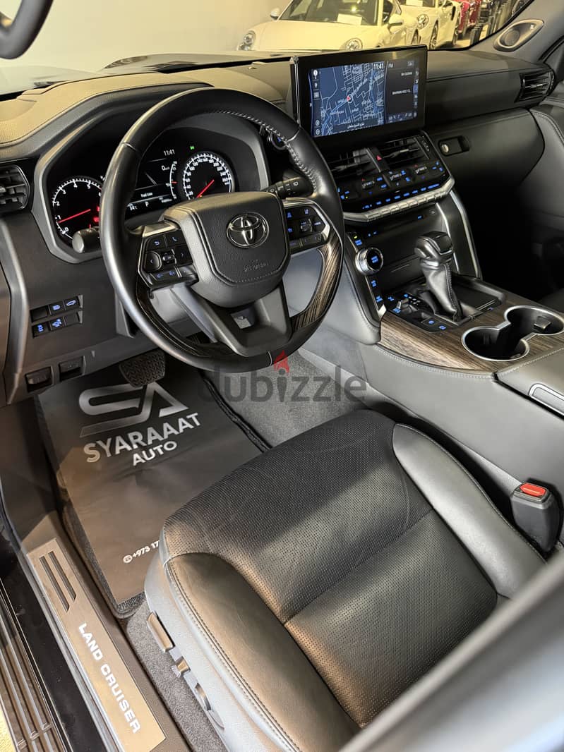 Toyota Land Cruiser 2022 3