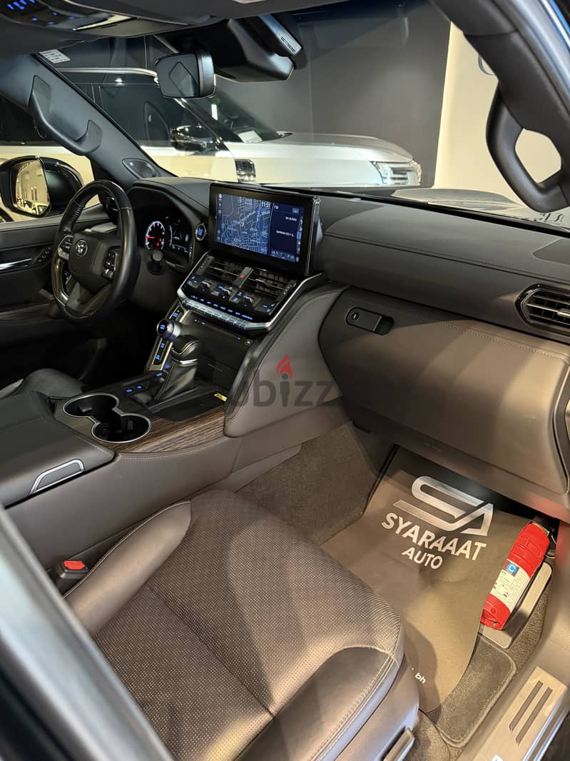 Toyota Land Cruiser 2022 6