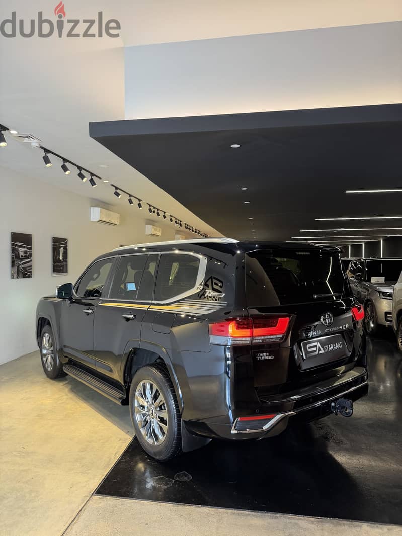 Toyota Land Cruiser 2022 7