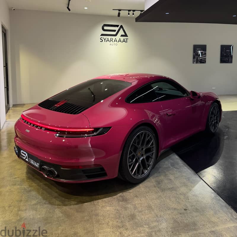 Porsche 911 2024 7