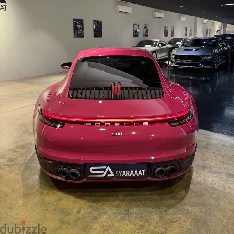 Porsche 911 2024 8