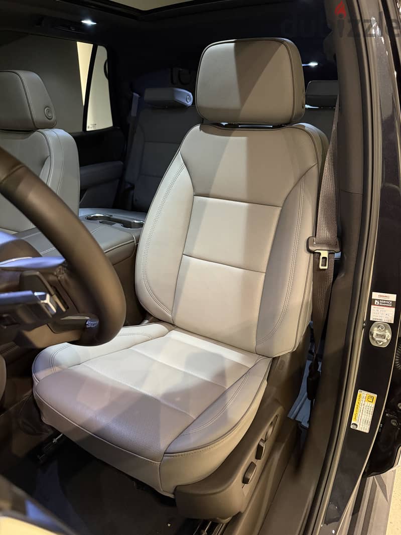 GMC Yukon 2025 4