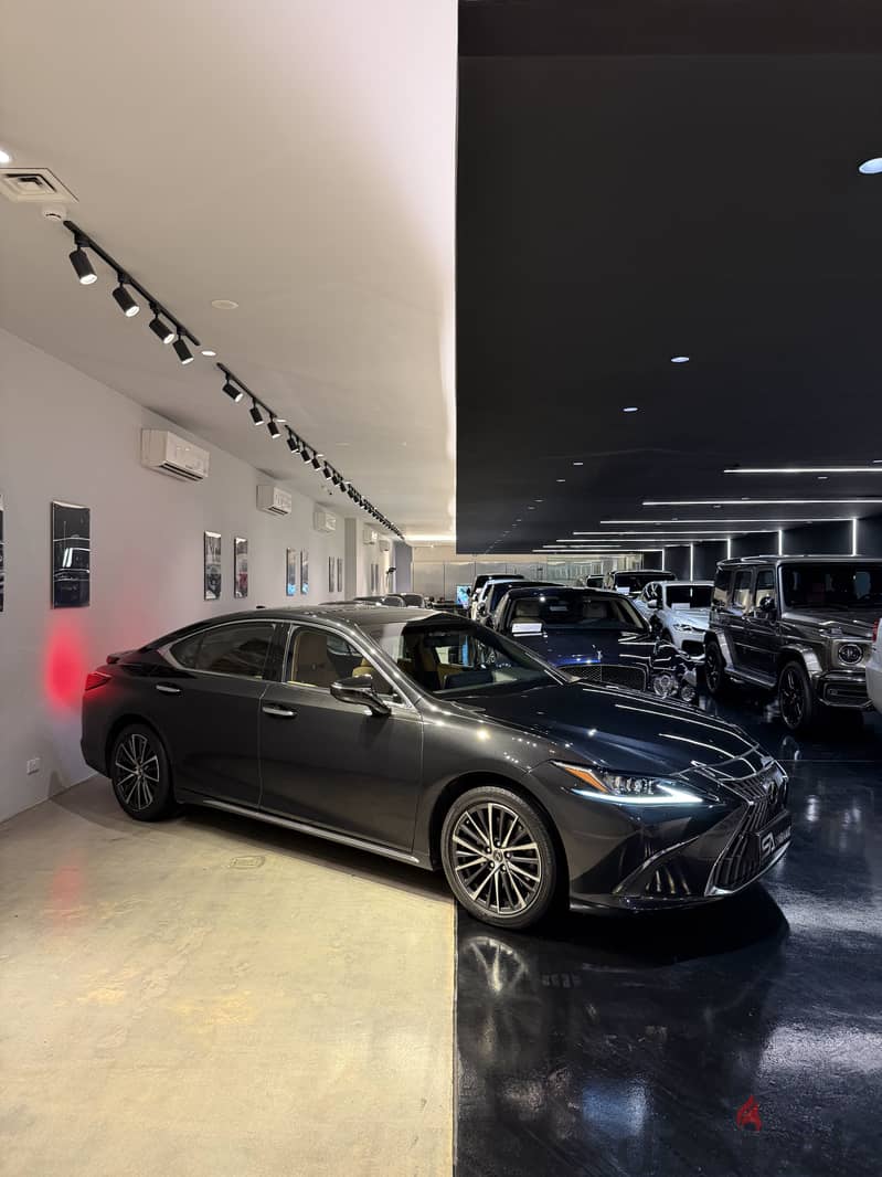 Lexus ES 350 2023 2