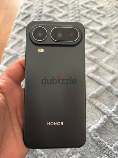 Honor magic 8 pro air 256 GB 12+12 with box no adaptor 2 cover wire