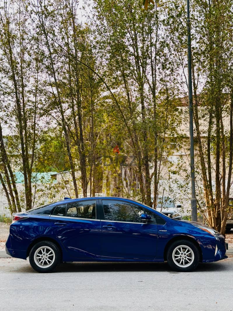 Toyota Prius 2017 model Hybrid vehicle 3