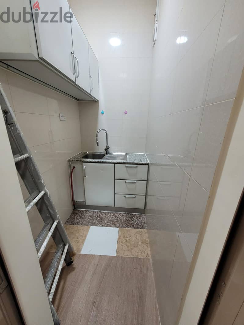 Spacious Studio for Rent 5