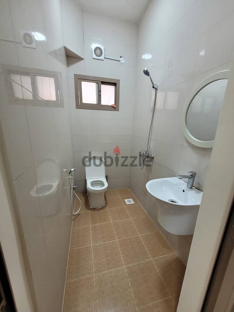 Spacious Studio for Rent 6
