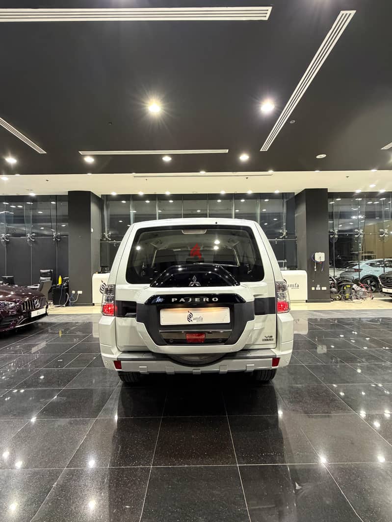Mitsubishi Pajero Model  2020 4