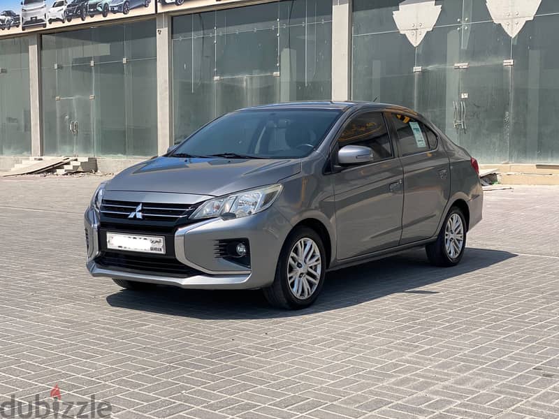 Mitsubishi Attrage 2022 Silver 1