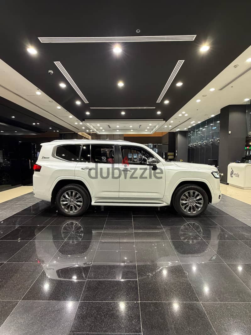 Toyota Land Cruiser VXR Model 2022 2