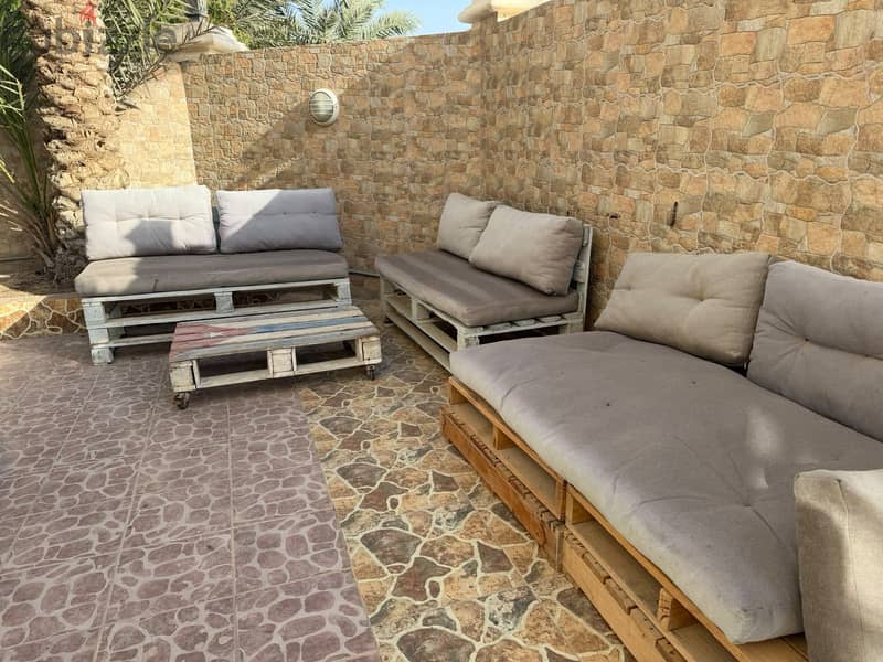 Outdoor furniture 45 BHD 4