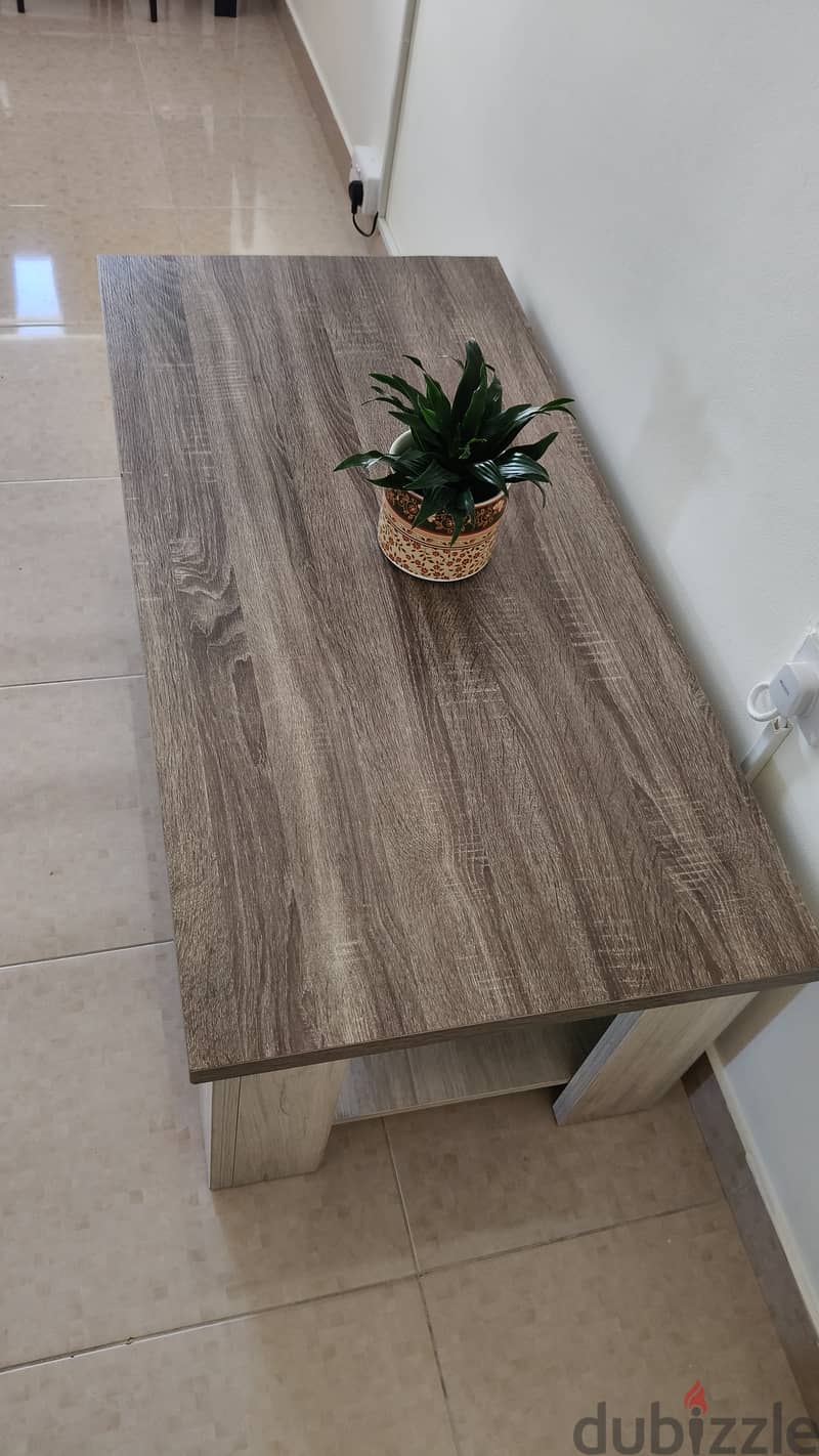 Centre table 5bd 1