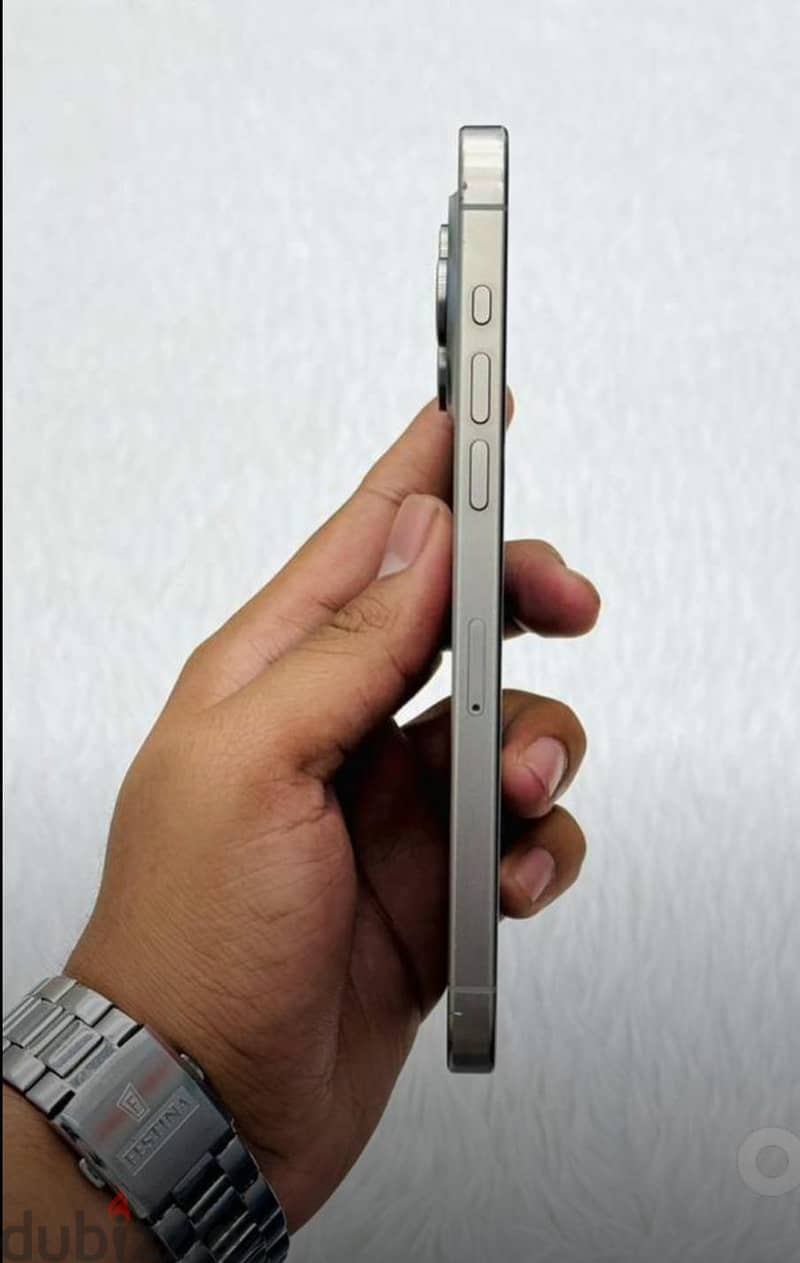 Apple - iPhone 15 Pro 4