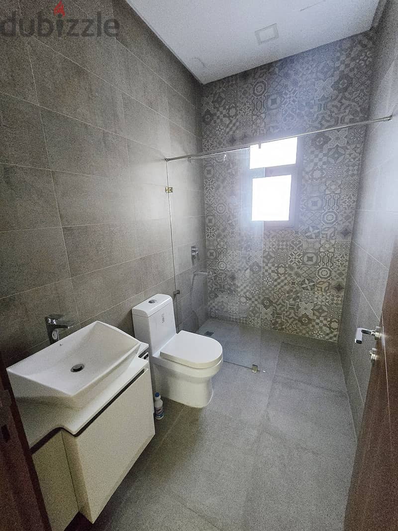 Spacious 2BHK Flat Available for Rent in Prime Location- Galali 4