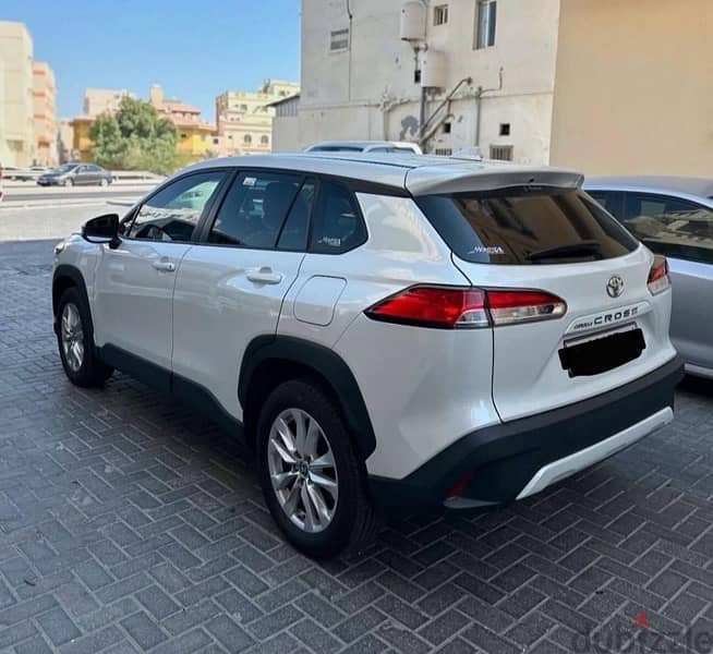 toyota corrolla cross 2