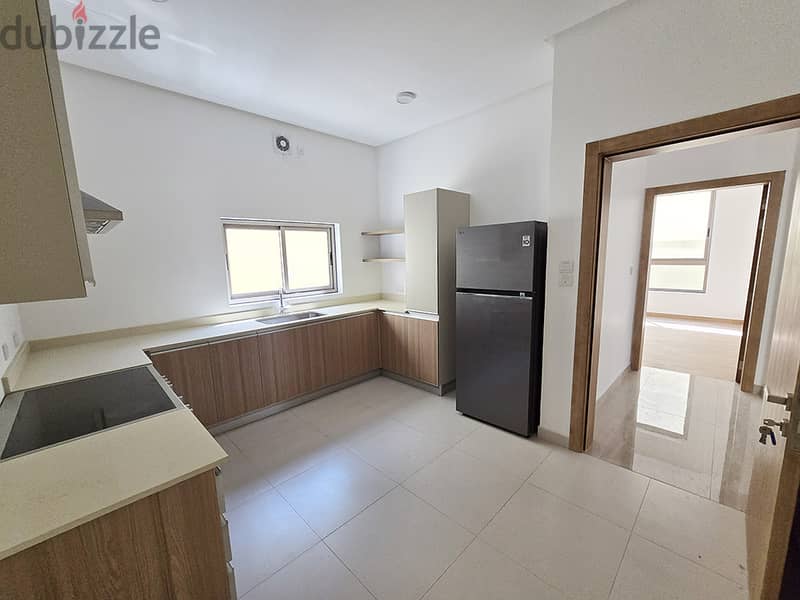 COMPOUND VILLA FOR RENT – JANABIYA | GYM | POOL 3