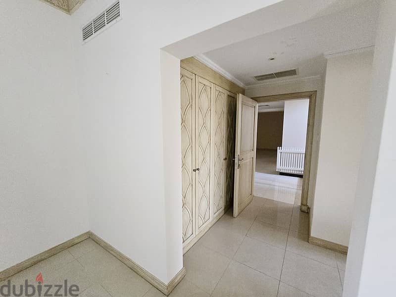 Spacious 5BR Villa with Private Garden for Rent in Janabiya – BD 900 9