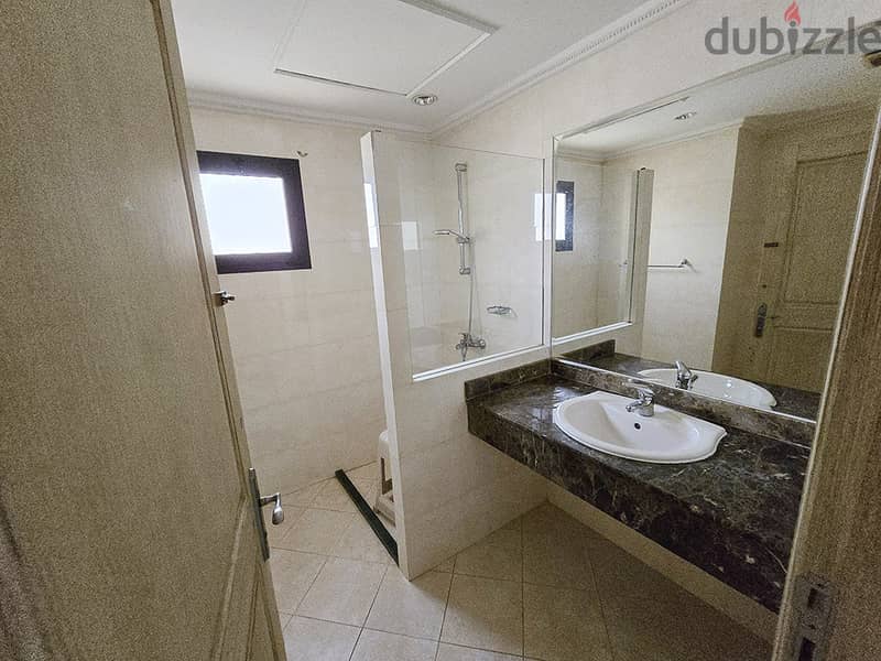 Spacious 5BR Villa with Private Garden for Rent in Janabiya – BD 900 12